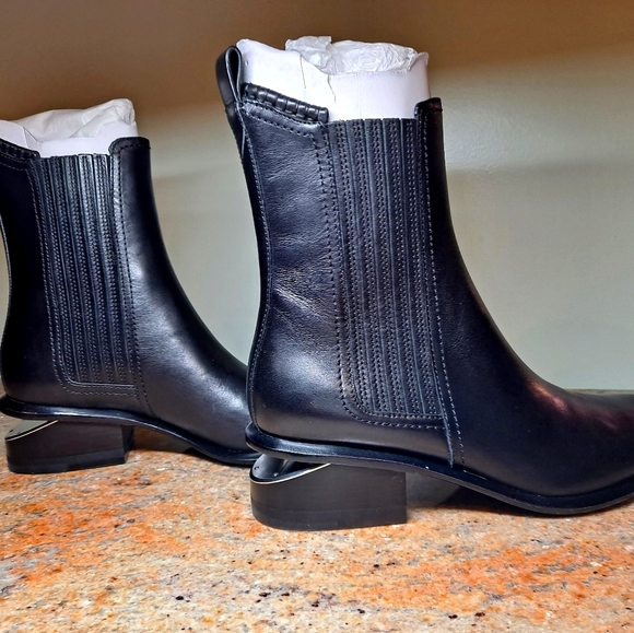 Alexander Wang Anouck Calf boots - Picture 2 of 16